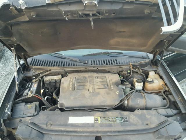 5LMFU27R44LJ22808 - 2004 LINCOLN NAVIGATOR Қара фото 7