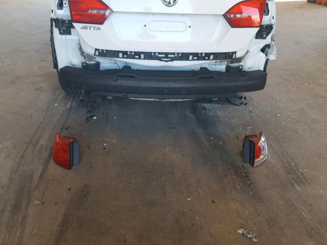 3VW1K7AJXBM343068 - 2011 VOLKSWAGEN JETTA BASE 白色 照片 9