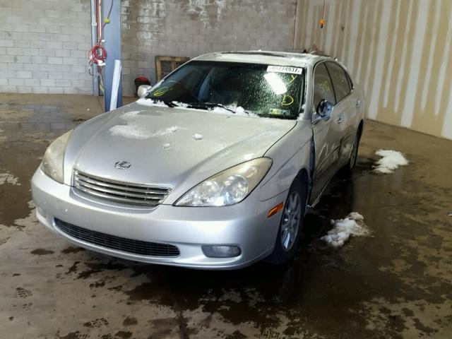 JTHBF30G720069694 - 2002 LEXUS ES 300 SILVER photo 2