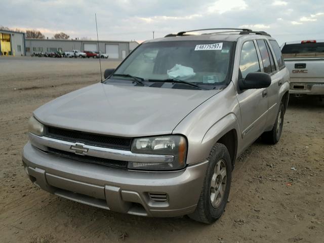 1GNDS13S922524390 - 2002 CHEVROLET TRAILBLAZE BEIGE photo 2