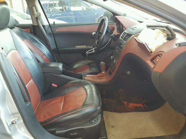 1G1ZK57778F269289 - 2008 CHEVROLET MALIBU LTZ 银色 照片 5