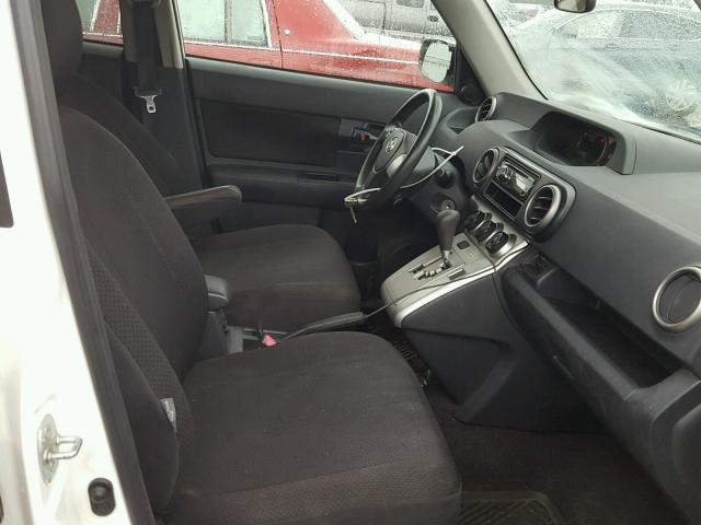 JTLKE50EX91096640 - 2009 TOYOTA SCION XB 白色 照片 5