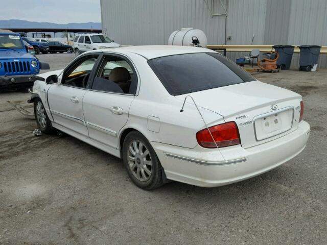 KMHWF35HX3A879400 - 2003 HYUNDAI SONATA GLS WHITE photo 3