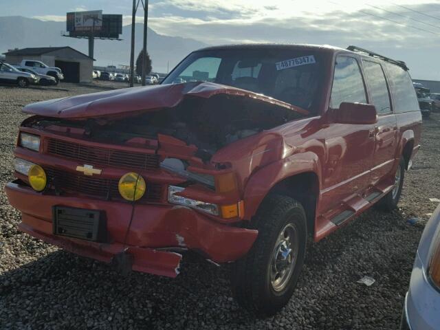 1GNGK26NXRJ373598 - 1994 CHEVROLET SUBURBAN K RED photo 2