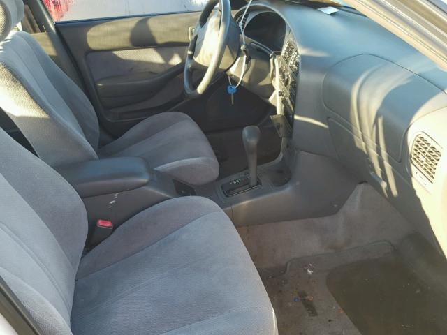 JT2BF12K1T0176886 - 1996 TOYOTA CAMRY LE 白色 照片 5