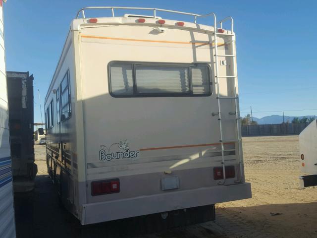 3FCMF53G2NJA01520 - 1992 FORD F530 SUPER BEIGE photo 3