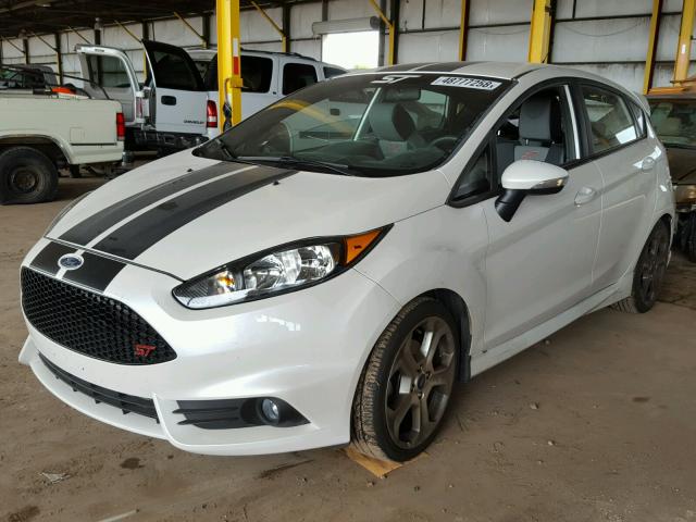 3FADP4GX7GM159716 - 2016 FORD FIESTA ST WHITE photo 2