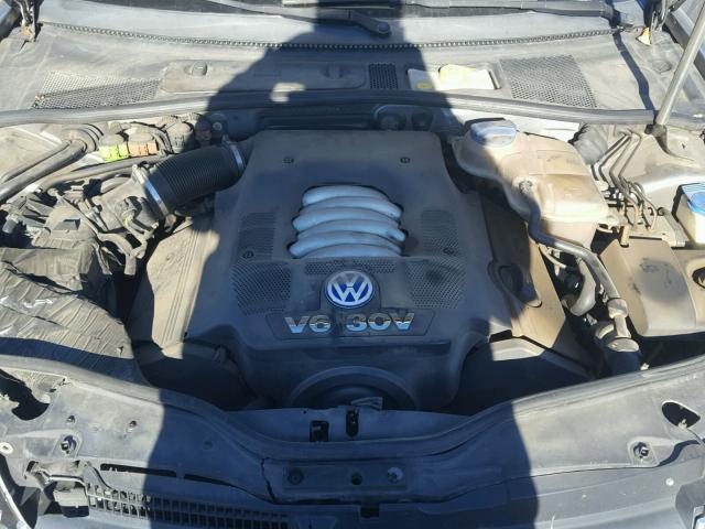 WVWYH63BX3E302396 - 2003 VOLKSWAGEN PASSAT GLX GRAY photo 7