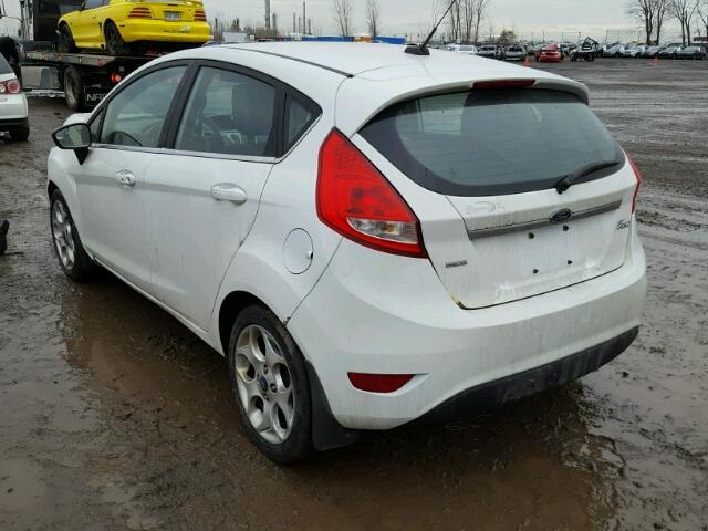 3FADP4FJXBM160963 - 2011 FORD FIESTA SES WHITE photo 3