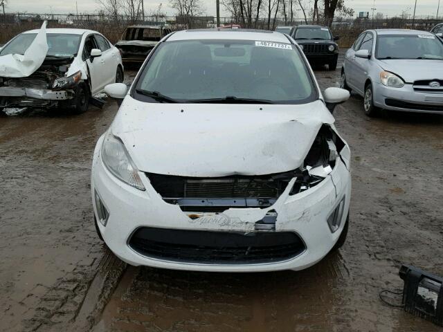 3FADP4FJXBM160963 - 2011 FORD FIESTA SES WHITE photo 9