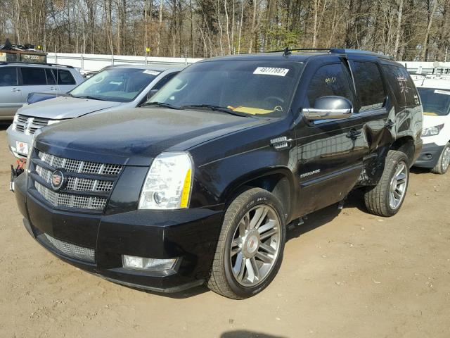 1GYS4CEF1DR162758 - 2013 CADILLAC ESCALADE P BLACK photo 2