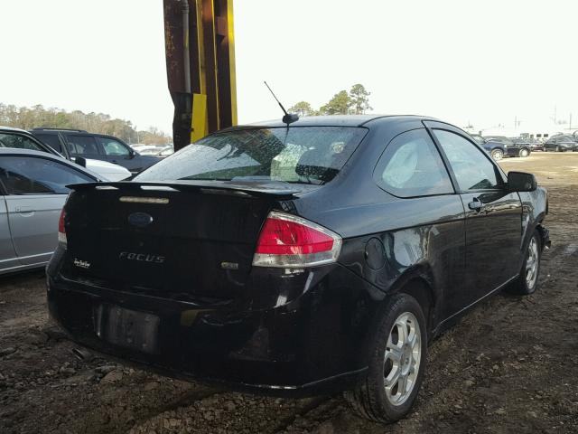 1FAHP33N18W287094 - 2008 FORD FOCUS SE BLACK photo 4