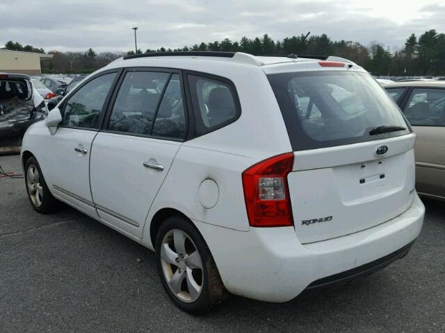 KNAFG526377080820 - 2007 KIA RONDO LX WHITE photo 3