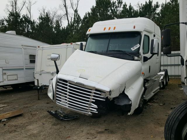 1FUJGLBG4DLBZ7797 - 2013 FREIGHTLINER CASCADIA 1 WHITE photo 2