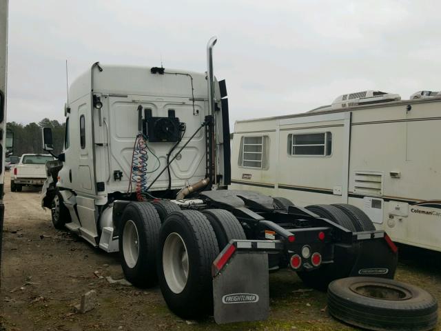 1FUJGLBG4DLBZ7797 - 2013 FREIGHTLINER CASCADIA 1 WHITE photo 3