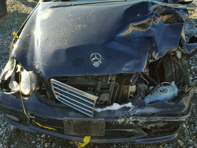 WDBRF52H37F910558 - 2007 MERCEDES-BENZ C 230 BLUE photo 7