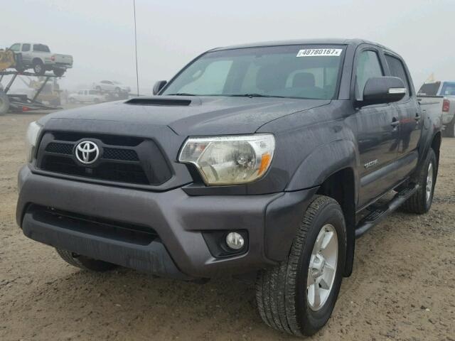 5TFJU4GN4FX081120 - 2015 TOYOTA TACOMA DOU GRAY photo 2