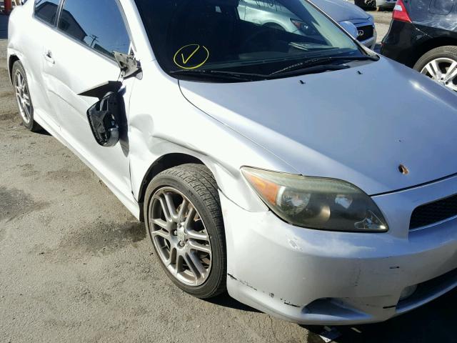 JTKDE177850056974 - 2005 TOYOTA SCION TC 银色 照片 9