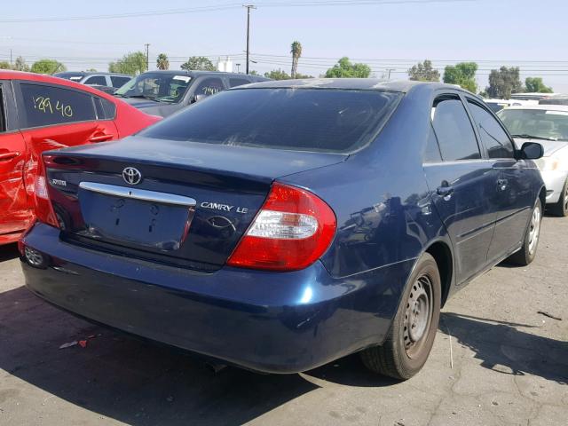 JTDBE32KX20047663 - 2002 TOYOTA CAMRY LE BLUE photo 4
