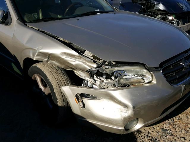 JN1CA31D81T837546 - 2001 NISSAN MAXIMA GXE SILVER photo 9