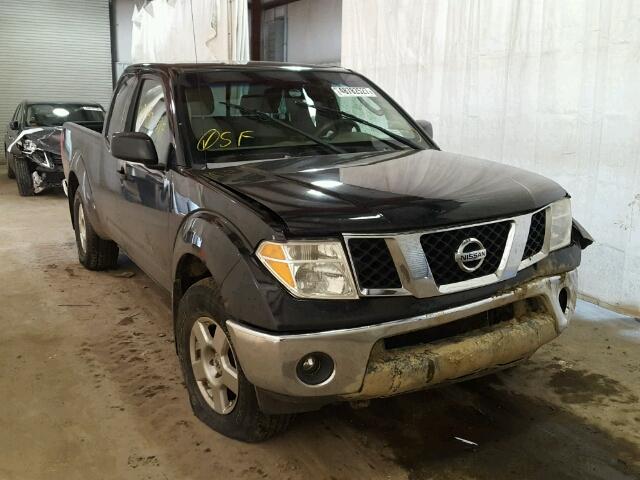 1N6AD06W68C449744 - 2008 NISSAN FRONTIER K BLACK photo 1