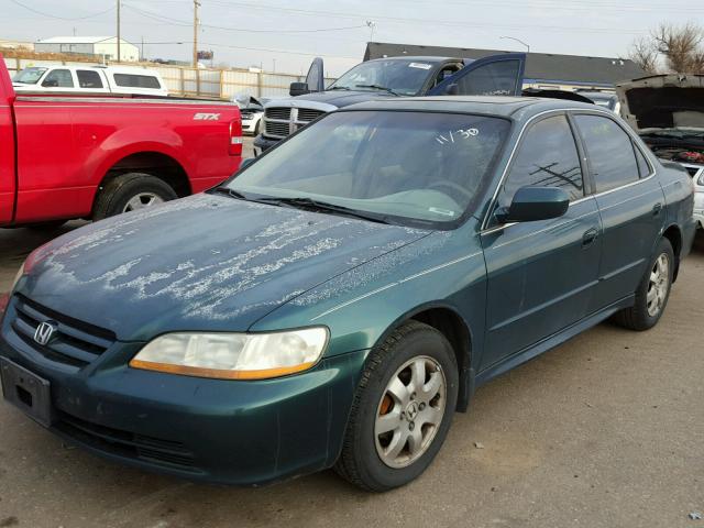 1HGCG56672A108017 - 2002 HONDA ACCORD EX GREEN photo 2