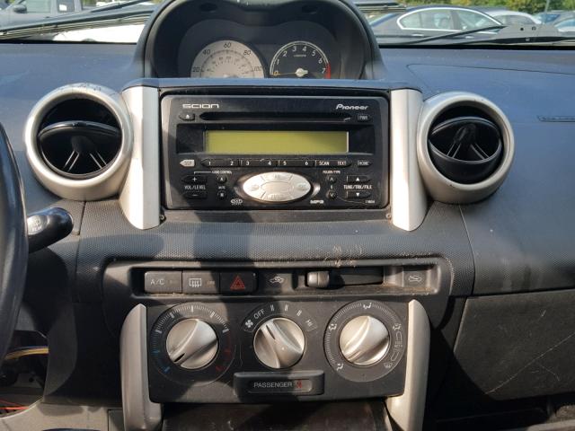 JTKKT624540071695 - 2004 TOYOTA SCION XA GRAY photo 9