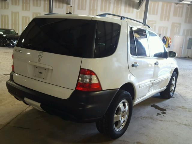 4JGAB54E73A388078 - 2003 MERCEDES-BENZ ML 320 WHITE photo 4