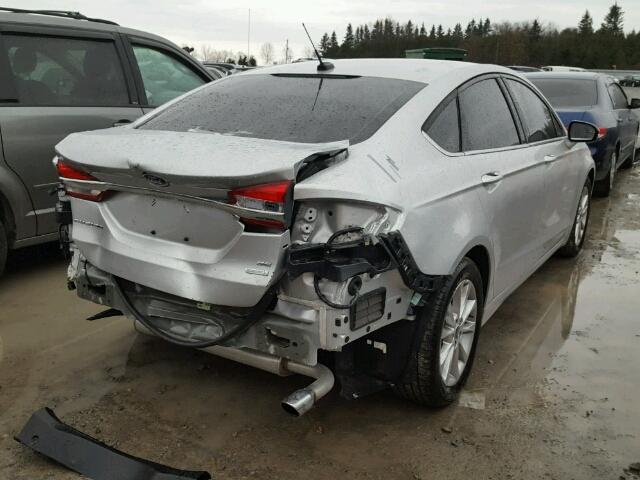 3FA6P0HD7HR389394 - 2017 FORD FUSION SE SILVER photo 4