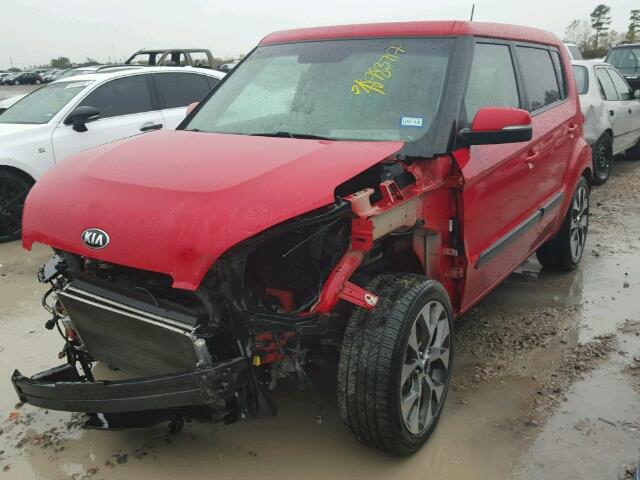 KNDJT2A6XD7483391 - 2013 KIA SOUL + RED photo 2