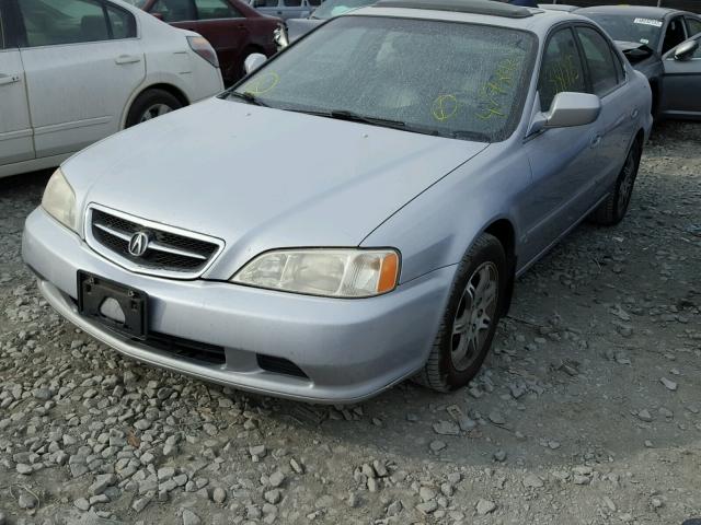 19UUA5673YA050155 - 2000 ACURA 3.2TL SILVER photo 2