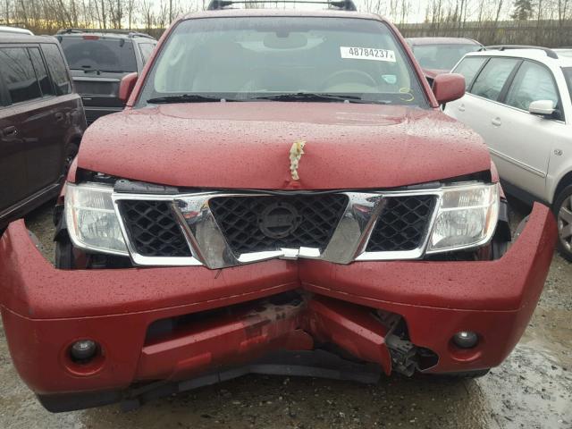 5N1AR18WX5C717726 - 2005 NISSAN PATHFINDER RED photo 9