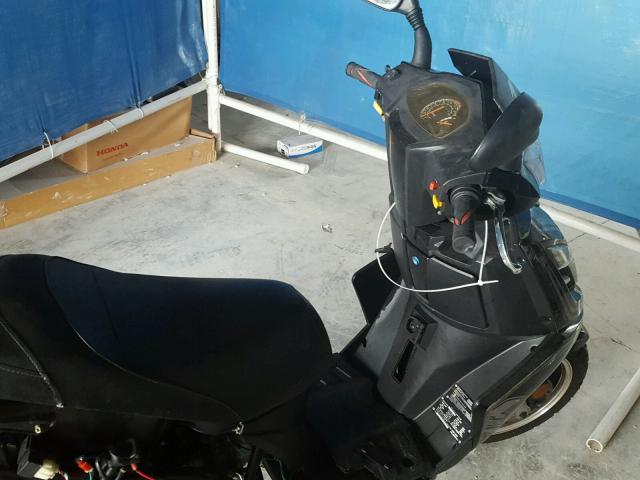 L9NTELKE5G1200502 - 2016 TAOI SCOOTER BLACK photo 5