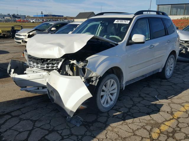 JF2SHBDC7CH453931 - 2012 SUBARU FORESTER 2 WHITE photo 2