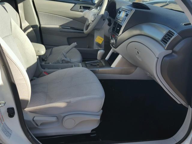 JF2SHBDC7CH453931 - 2012 SUBARU FORESTER 2 WHITE photo 5
