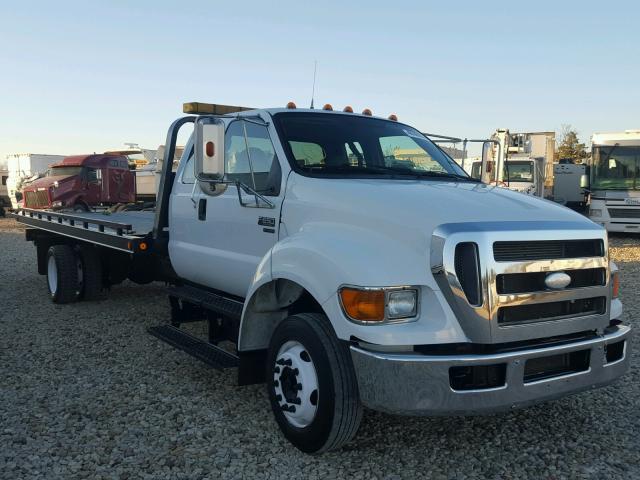 3FRWX65F48V058320 - 2008 FORD F650 SUPER WHITE photo 1