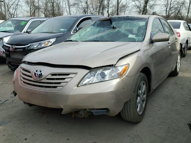 4T4BE46K99R057248 - 2009 TOYOTA CAMRY BASE GOLD photo 2