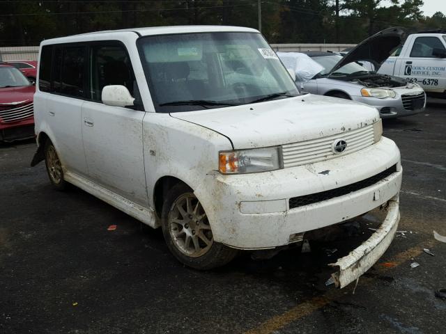 JTLKT324164098589 - 2006 TOYOTA SCION XB WHITE photo 1