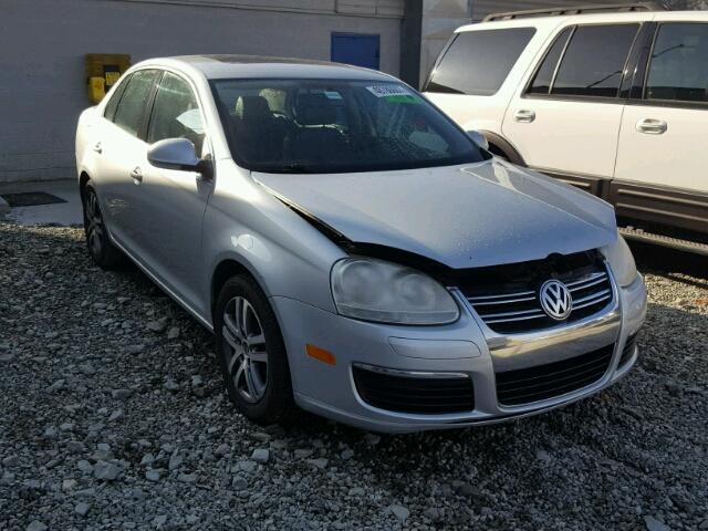 3VWSF71K26M766380 - 2006 VOLKSWAGEN JETTA 2.5 SILVER photo 1