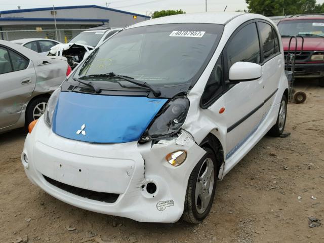 JA3215H14CU008887 - 2012 MITSUBISHI I MIEV ES WHITE photo 2