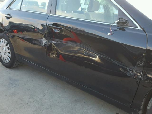 4T1BF3EK4AU084266 - 2010 TOYOTA CAMRY BASE შავი ფოტო 9