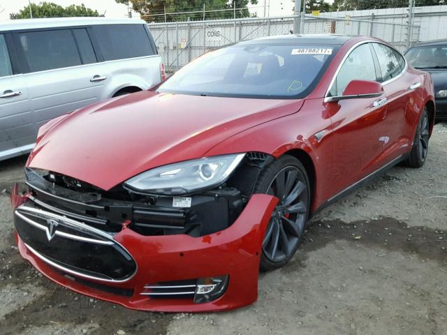 5YJSA1E48FF109517 - 2015 TESLA MODEL S 红色 照片 2