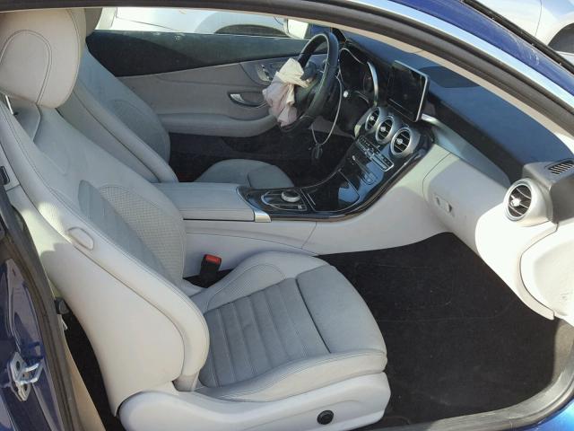 WDDWJ4JB0HF388280 - 2017 MERCEDES-BENZ C 300 蓝色 照片 5
