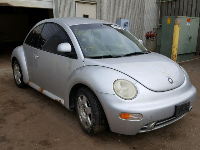 3VWBB61C6WM004345 - 1998 VOLKSWAGEN NEW BEETLE Gümüş foto 1