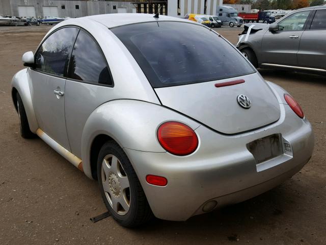 3VWBB61C6WM004345 - 1998 VOLKSWAGEN NEW BEETLE Gümüş foto 3