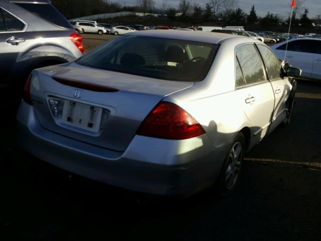 1HGCM56386A044610 - 2006 HONDA ACCORD SE SILVER photo 4