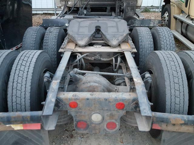 1FUJGEDR2BSAV3324 - 2011 FREIGHTLINER CASCADIA 1 WHITE photo 6