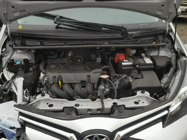 VNKKTUD39HA077037 - 2017 TOYOTA YARIS L SILVER photo 7