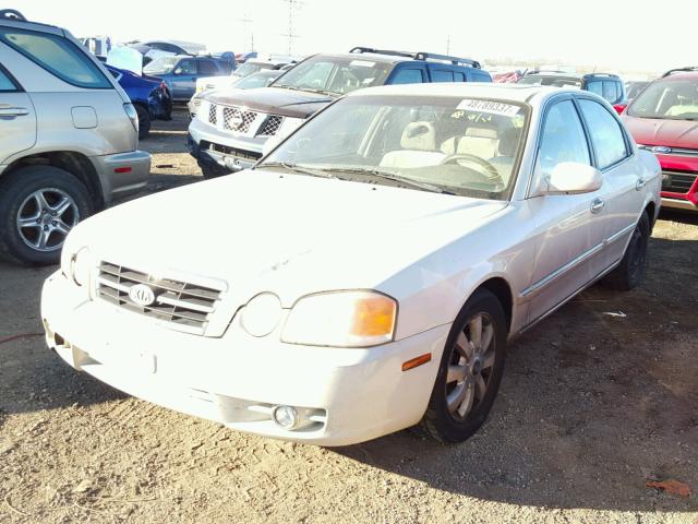 KNAGD128845371053 - 2004 KIA OPTIMA LX WHITE photo 2