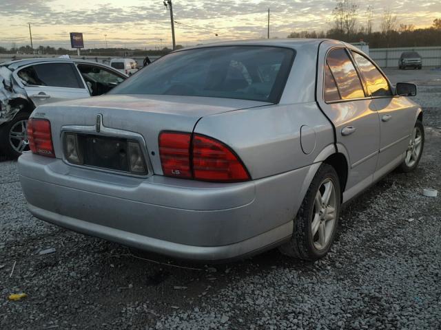 1LNHM87A7YY917630 - 2000 LINCOLN LS SILVER photo 4